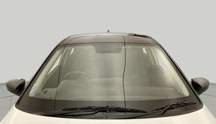 2022 Hyundai NEW I20 SPORTZ 1.2 MT DUAL TONE, Petrol, Manual, 56,723 km, Front Windshield