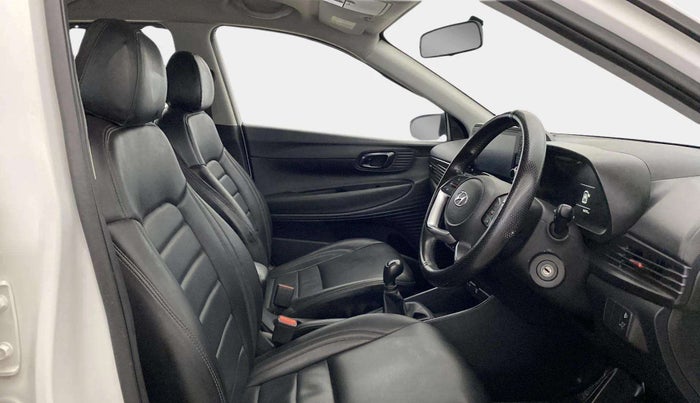 2022 Hyundai NEW I20 SPORTZ 1.2 MT DUAL TONE, Petrol, Manual, 56,723 km, Right Side Front Door Cabin