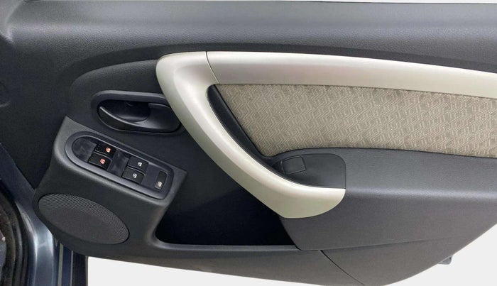 2013 Renault Duster RXL PETROL, Petrol, Manual, 90,416 km, Driver Side Door Panels Control