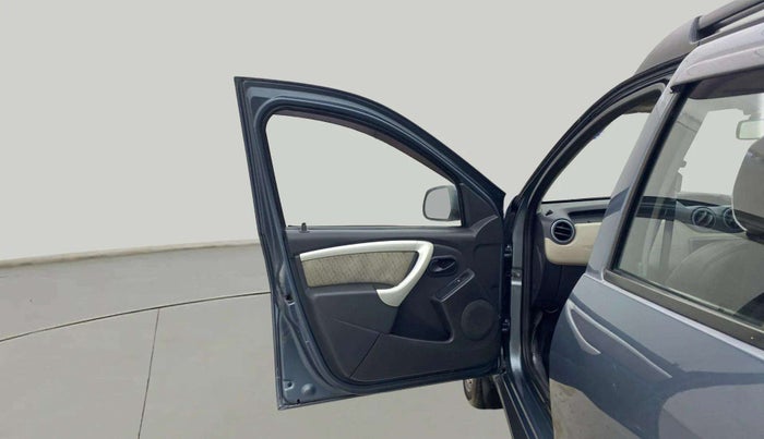 2013 Renault Duster RXL PETROL, Petrol, Manual, 90,416 km, LHS Front Door