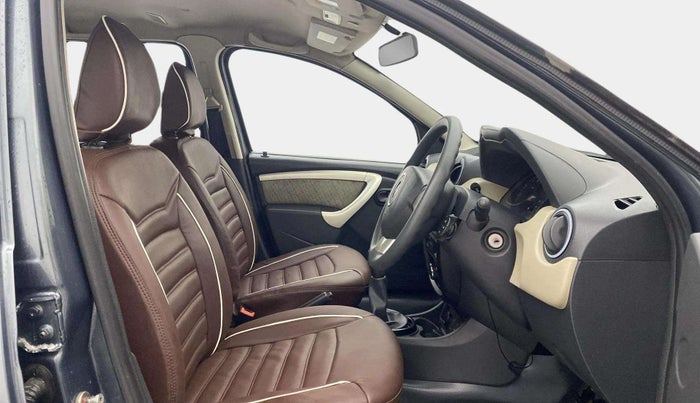 2013 Renault Duster RXL PETROL, Petrol, Manual, 90,416 km, Right Side Front Door Cabin