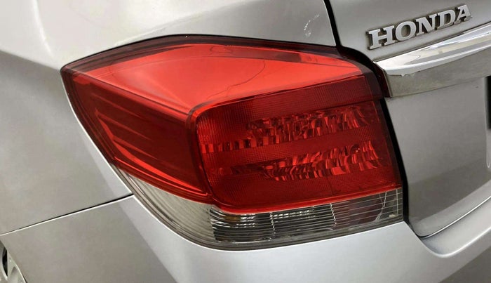2014 Honda Amaze 1.2L I-VTEC S, Petrol, Manual, 53,718 km, Left tail light - Minor damage