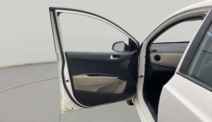 2015 Hyundai Xcent SX 1.2, Petrol, Manual, 34,280 km, LHS Front Door