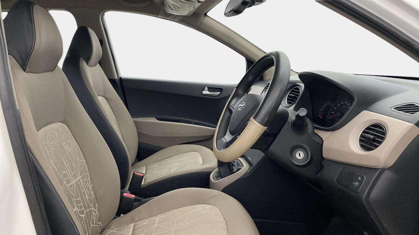2015 Hyundai Xcent SX 1.2, Petrol, Manual, 34,280 km, Right Side Front Door Cabin