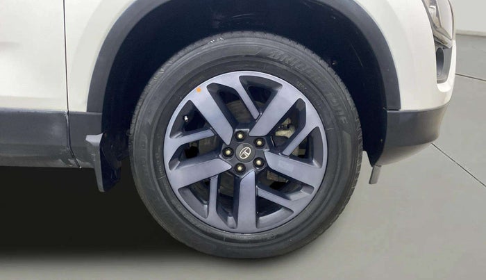 2022 Tata Safari XZ PLUS, Diesel, Manual, 66,553 km, Right Front Wheel