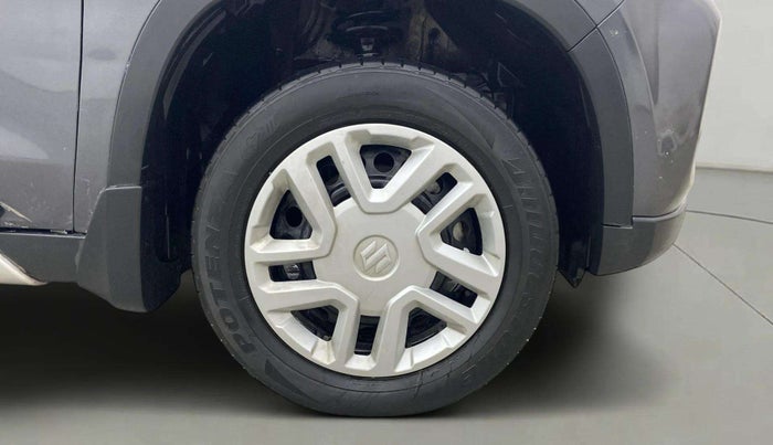 2022 Maruti Vitara Brezza VXI, Petrol, Manual, 22,887 km, Right Front Wheel