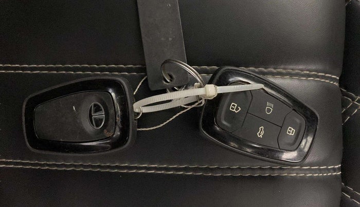 2022 Tata TIGOR XZA PLUS PETROL, Petrol, Automatic, 53,698 km, Key Close Up