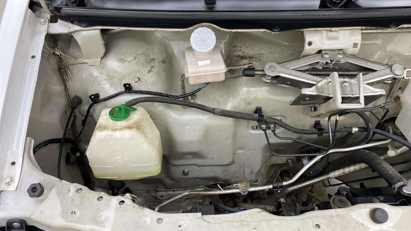 2020 Maruti Eeco 5 STR WITH A/C+HTR, Petrol, Manual, 22,918 km, Engine View - Right