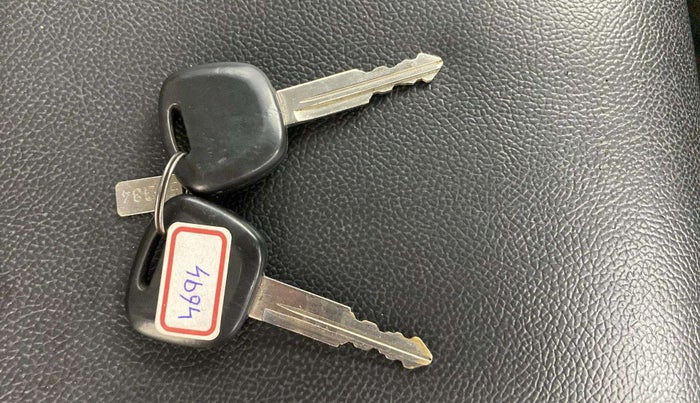 2020 Maruti Eeco 5 STR WITH A/C+HTR, Petrol, Manual, 22,657 km, Key Close Up