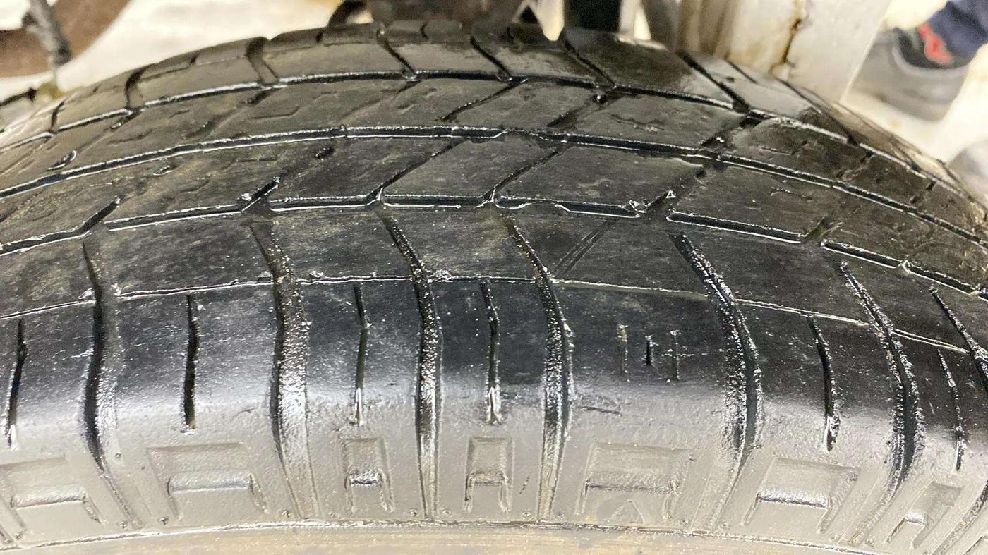 2020 Maruti Eeco 5 STR WITH A/C+HTR, Petrol, Manual, 22,918 km, Left Rear Tyre Tread