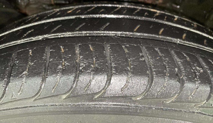 2019 KIA SELTOS HTK PLUS 1.5 DIESEL, Diesel, Manual, 42,097 km, Left Front Tyre Tread
