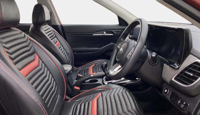 2019 KIA SELTOS HTK PLUS 1.5 DIESEL, Diesel, Manual, 42,097 km, Right Side Front Door Cabin
