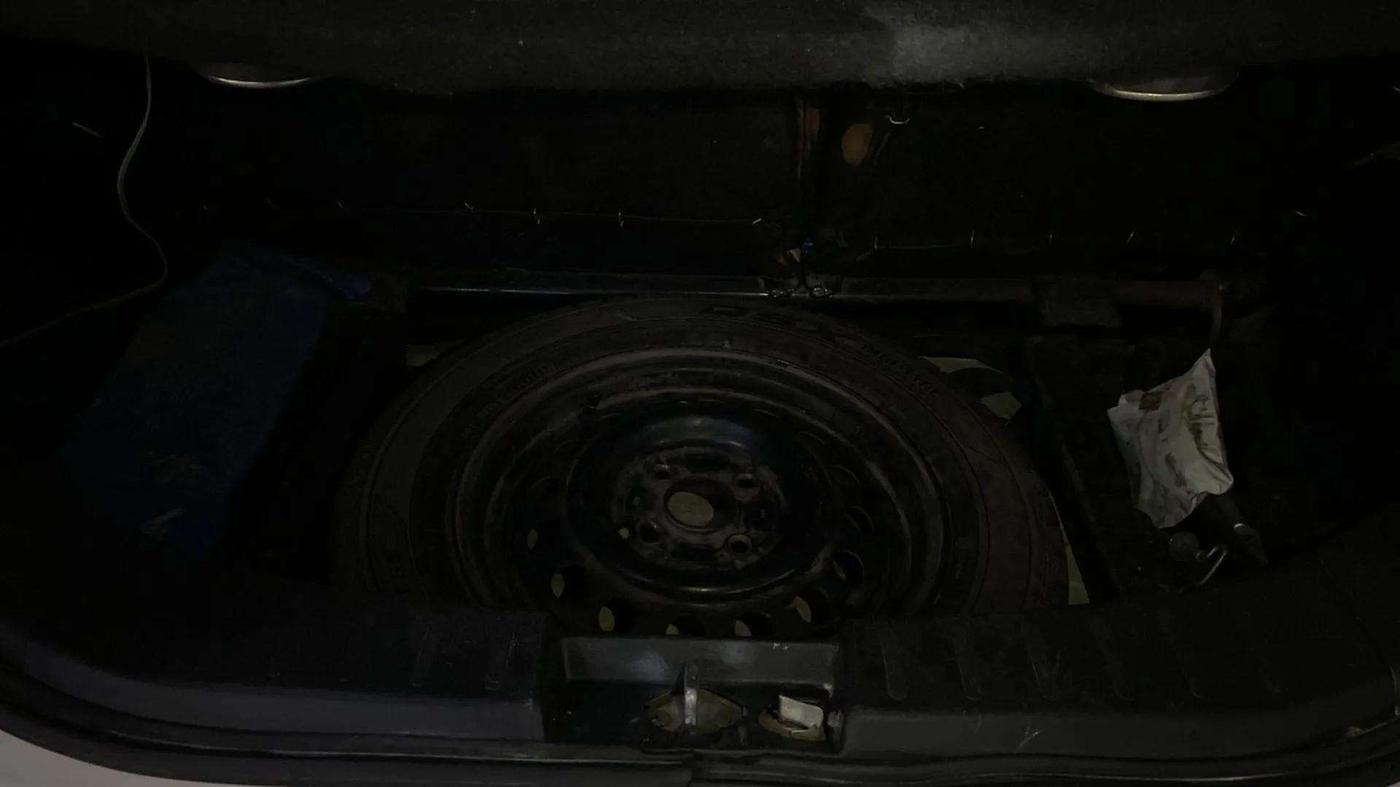 2017 Maruti Wagon R 1.0 VXI AMT, Petrol, Automatic, 89,673 km, Boot Inside