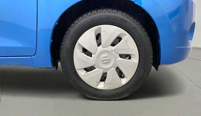 2016 Maruti Celerio VXI AMT, Petrol, Automatic, 67,858 km, Right Front Wheel