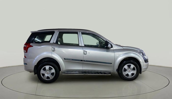 2019 Mahindra XUV500 W5, Diesel, Manual, 87,334 km, Right Side View