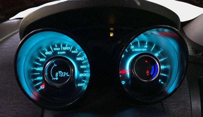2019 Mahindra XUV500 W5, Diesel, Manual, 87,334 km, Odometer Image