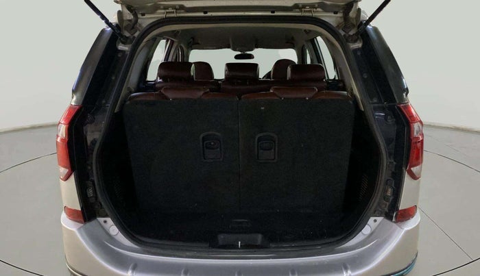 2019 Mahindra XUV500 W5, Diesel, Manual, 87,334 km, Boot Inside