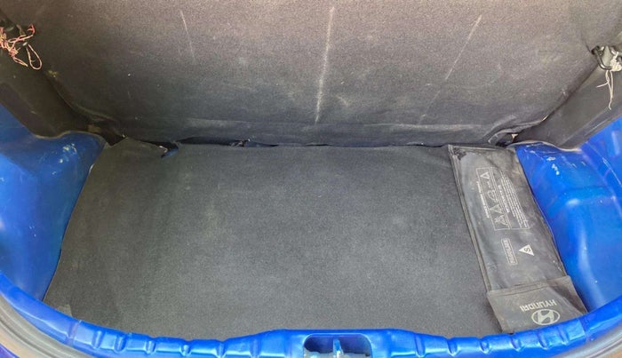 2018 Hyundai Eon ERA +, Petrol, Manual, 68,298 km, Boot Inside
