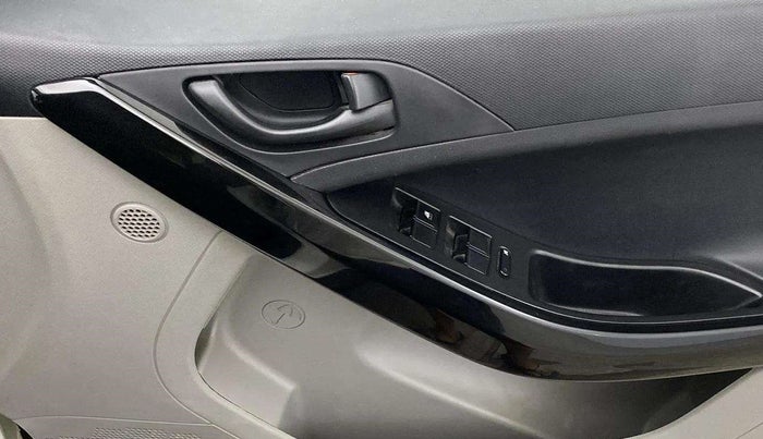 2019 Tata NEXON XM PETROL, CNG, Manual, 65,596 km, Driver Side Door Panels Control