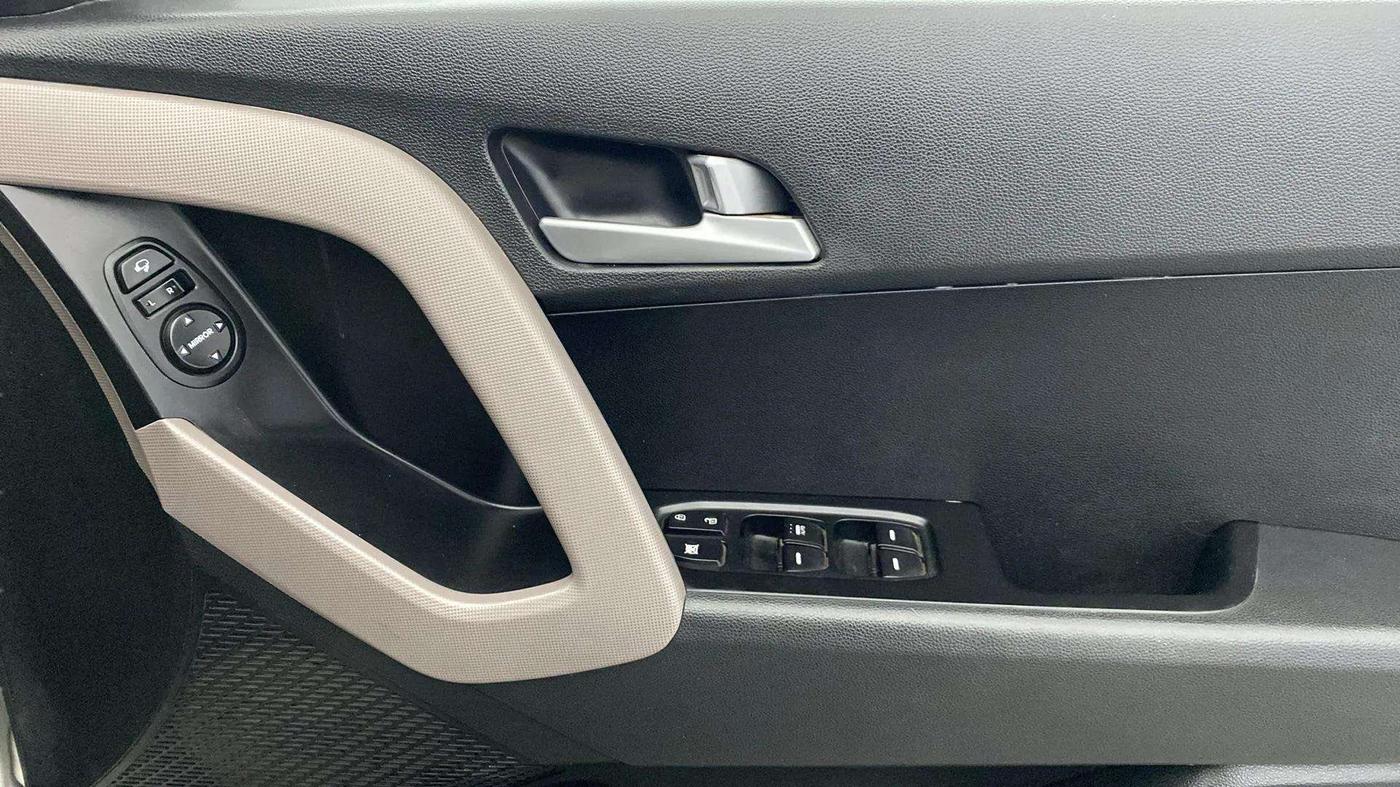 2019 Hyundai Creta SX 1.6 PETROL, Petrol, Manual, 49,126 km, Driver Side Door Panels Control