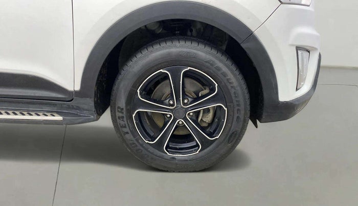 2017 Hyundai Creta E PLUS 1.6 PETROL, Petrol, Manual, 39,670 km, Right Front Wheel