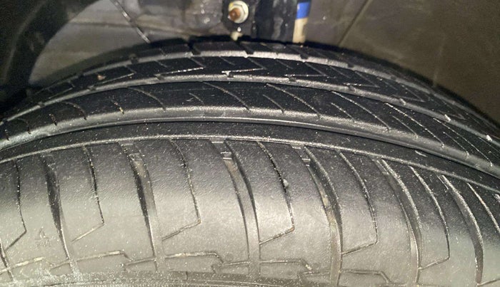 2024 Maruti Dzire ZXI Plus, Petrol, Manual, 12,268 km, Left Front Tyre Tread