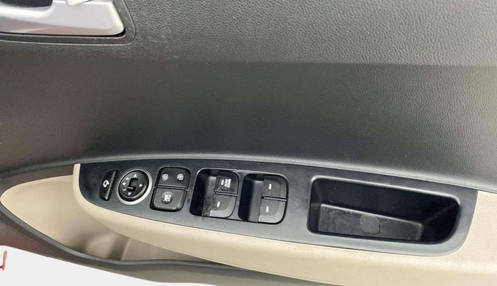 2019 Hyundai Grand i10 SPORTZ AT 1.2 KAPPA VTVT, Petrol, Automatic, 79,728 km, Driver Side Door Panels Control