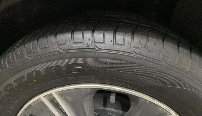 2017 Hyundai Creta SX PLUS AT 1.6 PETROL, Petrol, Automatic, 53,095 km, Left Rear Tyre Tread
