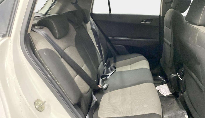 2017 Hyundai Creta SX PLUS AT 1.6 PETROL, Petrol, Automatic, 53,095 km, Right Side Rear Door Cabin