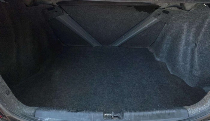 2016 Honda Amaze 1.5L I-DTEC S, Diesel, Manual, 70,770 km, Boot Inside