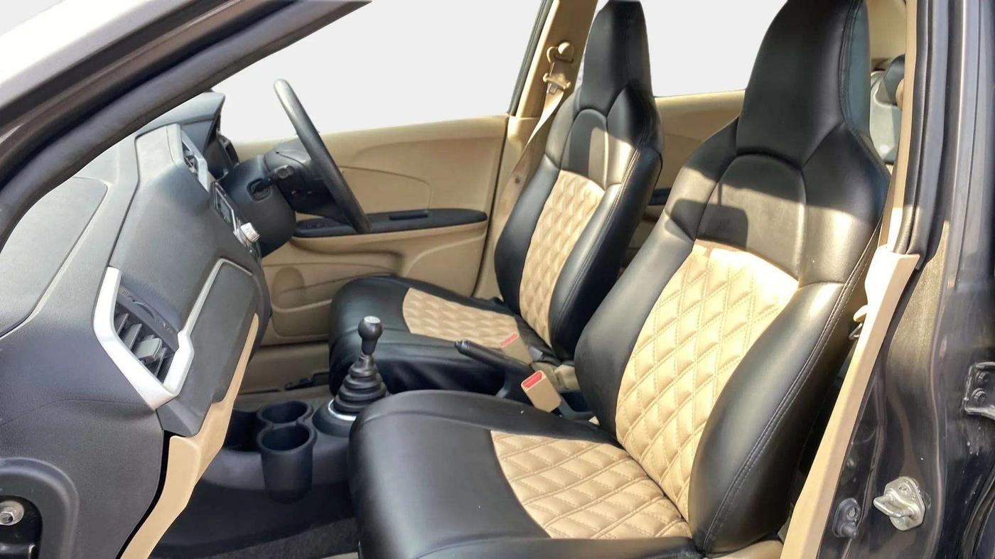 2016 Honda Amaze 1.5L I-DTEC S, Diesel, Manual, 70,807 km, Right Side Front Door Cabin