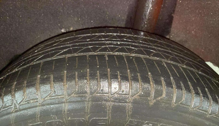 2017 Maruti Baleno ZETA PETROL 1.2, Petrol, Manual, 40,458 km, Left Rear Tyre Tread