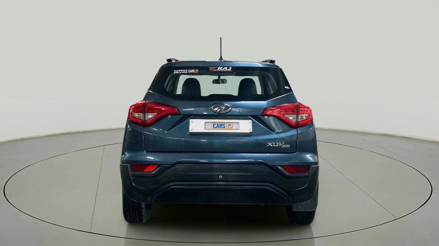2022 Mahindra XUV300 W6 1.2 PETROL, Petrol, Manual, 42,168 km, Back/Rear