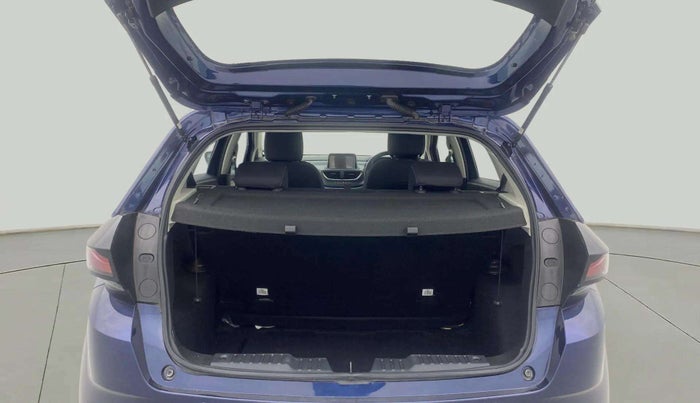 2024 Tata ALTROZ XZ + SUNROOF, Petrol, Manual, 5,016 km, Boot Open Zoomed View