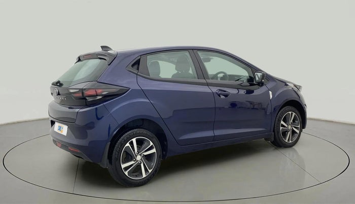 2024 Tata ALTROZ XZ + SUNROOF, Petrol, Manual, 5,016 km, Right Back Diagonal