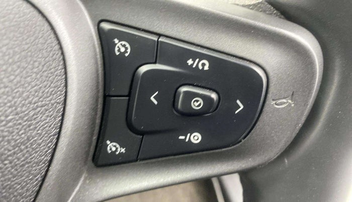 2024 Tata ALTROZ XZ + SUNROOF, Petrol, Manual, 5,016 km, Adaptive Cruise Control