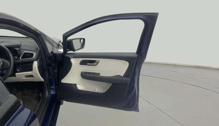 2024 Tata ALTROZ XZ + SUNROOF, Petrol, Manual, 5,016 km, RHS Front Door