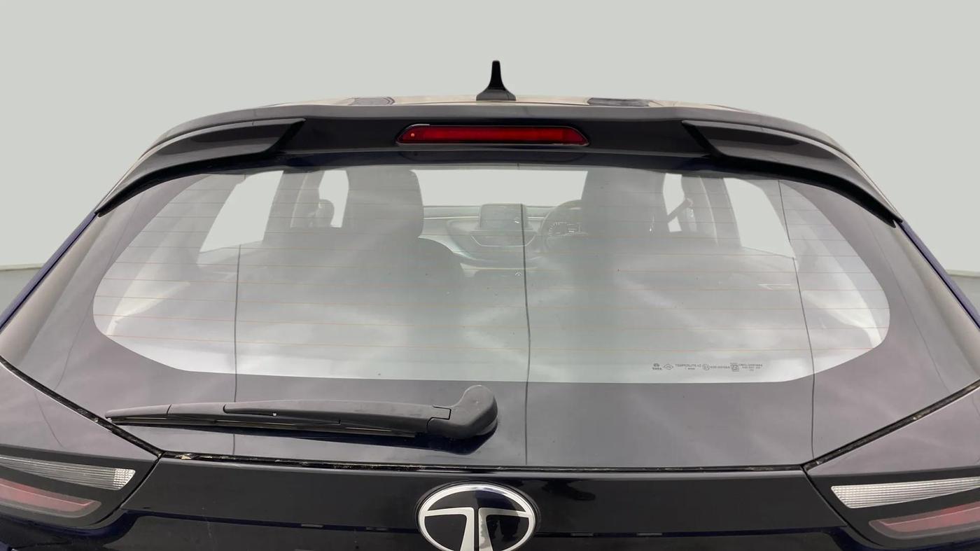 2024 Tata ALTROZ XZ + SUNROOF, Petrol, Manual, 5,036 km, Rear Windshield