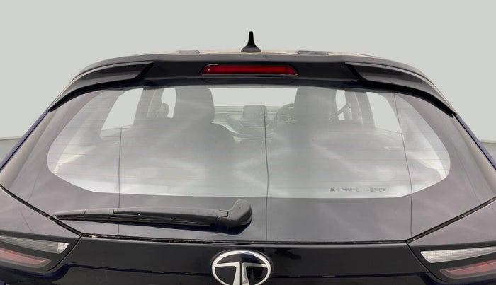 2024 Tata ALTROZ XZ + SUNROOF, Petrol, Manual, 5,016 km, Rear Windshield