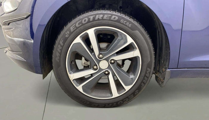 2024 Tata ALTROZ XZ + SUNROOF, Petrol, Manual, 5,016 km, Left Front Wheel