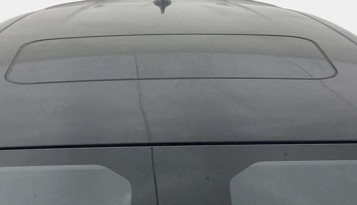 2024 Tata ALTROZ XZ + SUNROOF, Petrol, Manual, 5,016 km, Moonroof/ Sunroof