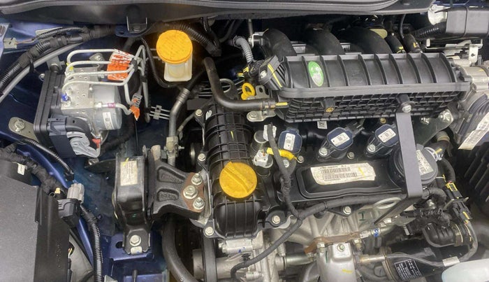 2024 Tata ALTROZ XZ + SUNROOF, Petrol, Manual, 5,016 km, Engine View - Right
