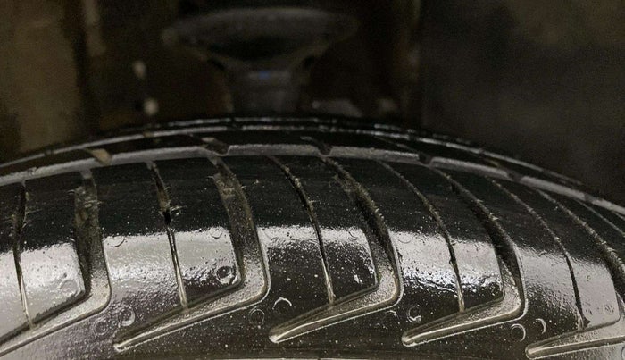 2021 Maruti New Wagon-R LXI CNG (O) 1.0, CNG, Manual, 25,449 km, Right Front Tyre Tread