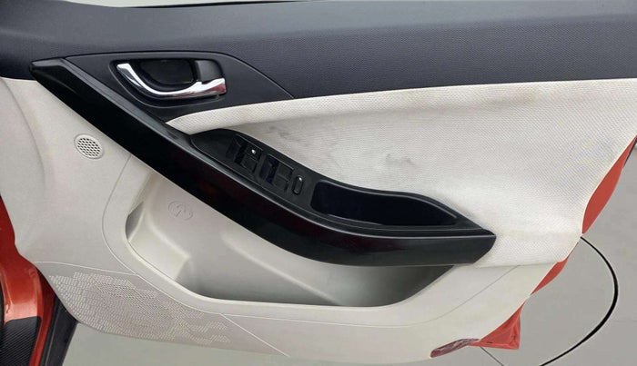 2021 Tata NEXON XZ PLUS PETROL SUNROOF, Petrol, Manual, 26,718 km, Driver Side Door Panels Control