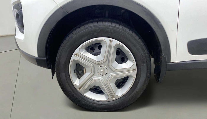 2023 Tata NEXON XM PETROL, Petrol, Manual, 44,906 km, Left Front Wheel