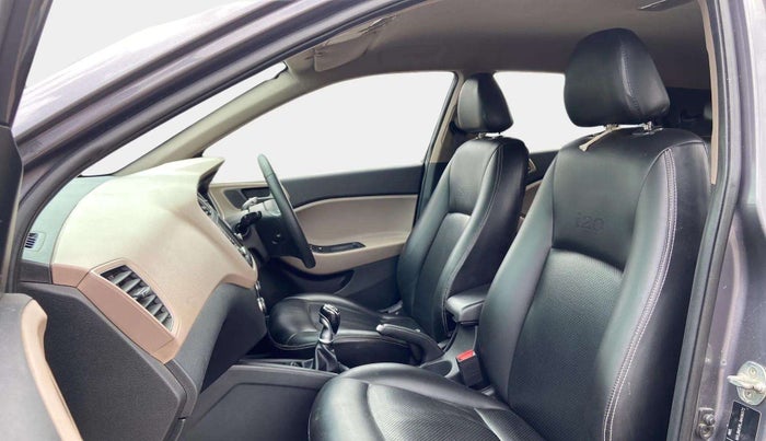 2018 Hyundai Elite i20 ASTA 1.4 CRDI (O), Diesel, Manual, 85,173 km, Right Side Front Door Cabin