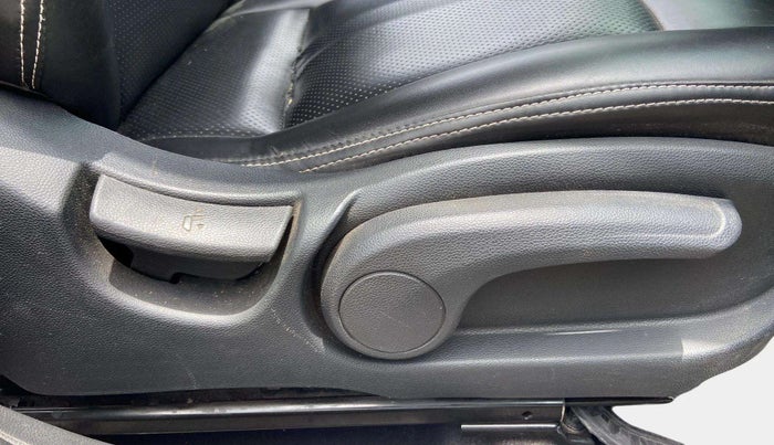 2018 Hyundai Elite i20 ASTA 1.4 CRDI (O), Diesel, Manual, 85,173 km, Driver Side Adjustment Panel