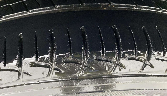 2019 Maruti Baleno DELTA PETROL 1.2, Petrol, Manual, 59,328 km, Right Rear Tyre Tread