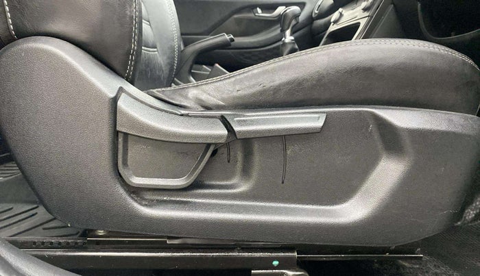 2021 Hyundai Creta S 1.5 PETROL, Petrol, Manual, 60,544 km, Driver Side Adjustment Panel