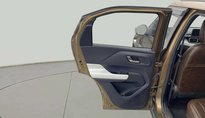 2022 Tata PUNCH CREATIVE  AMT, Petrol, Automatic, 39,917 km, LHS Rear Door